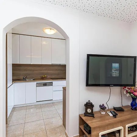In Kastel Sucurac With Kitchen * Kastela